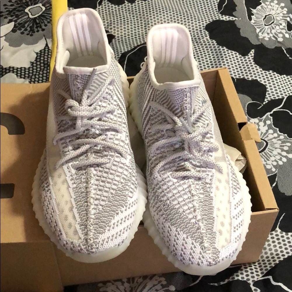 Yeezy boost 350 v2